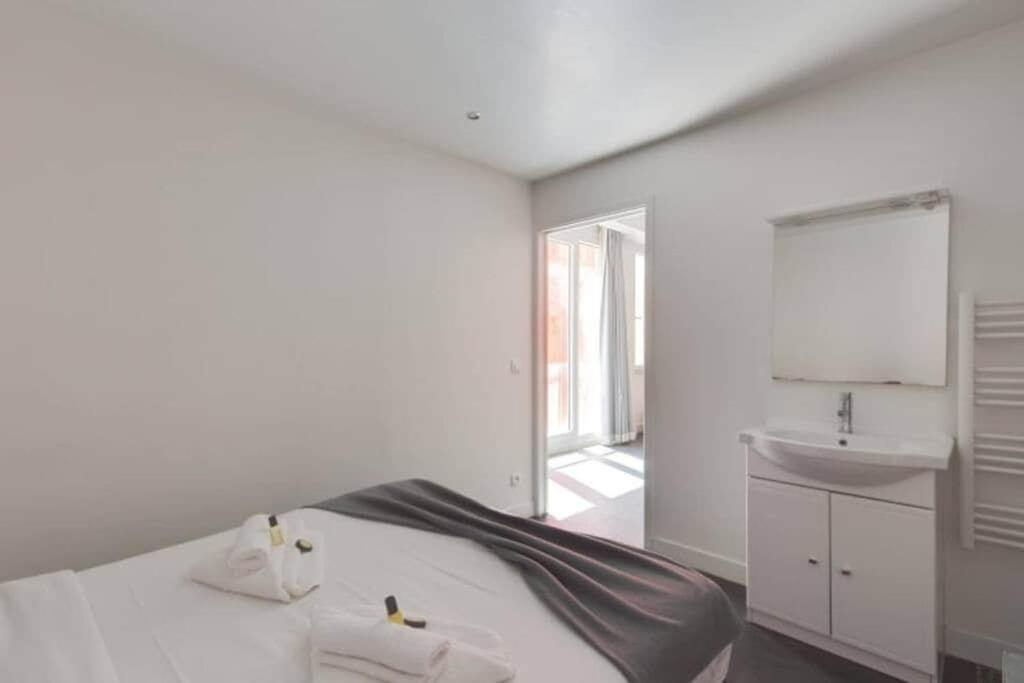 Appartement Cosy Pres Du Marais パリ エクステリア 写真