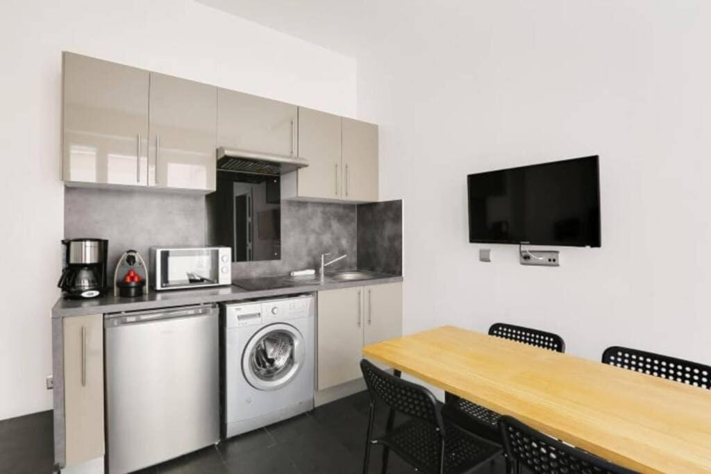 Appartement Cosy Pres Du Marais パリ エクステリア 写真